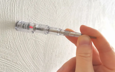 Как найти кабель в стене?